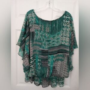 Sara Michelle woman top